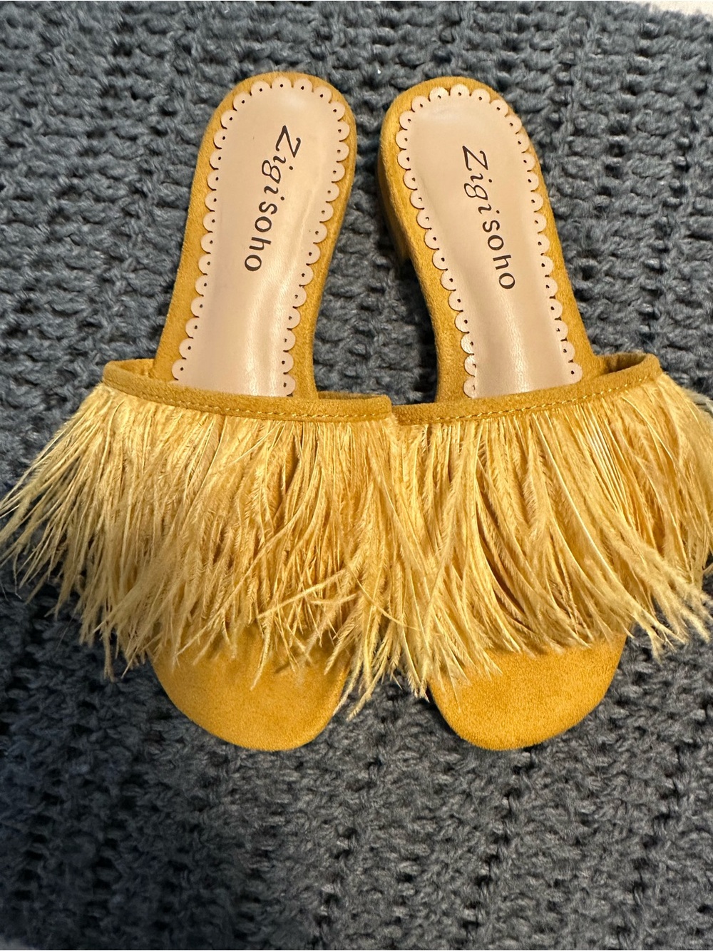 Zigi Soho Size 5 Genuine Ostrich Feather Slide Sandals Mustard Yellow Boho